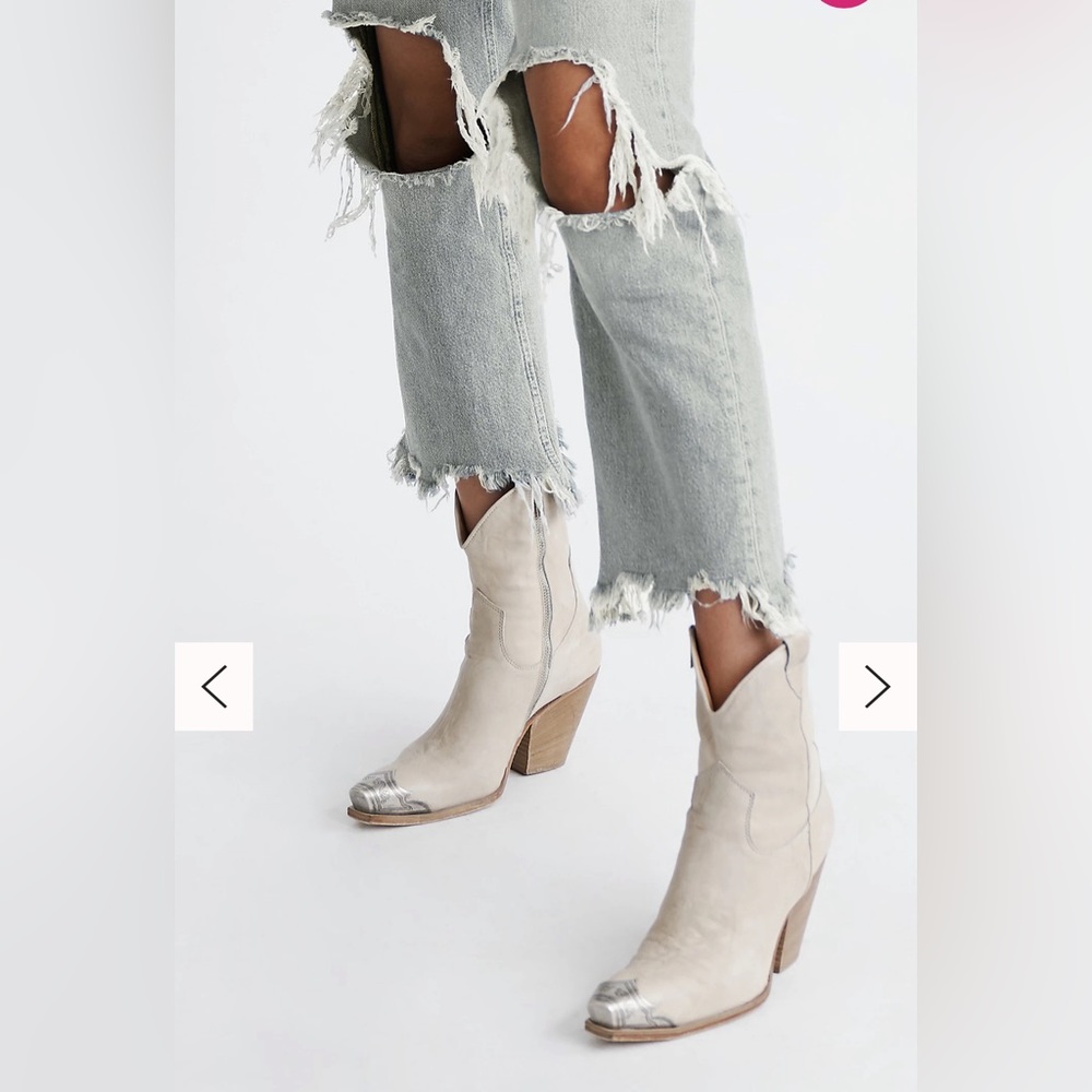 Free People Brayden Western Boots Size: 8 1/2 Color: Bone